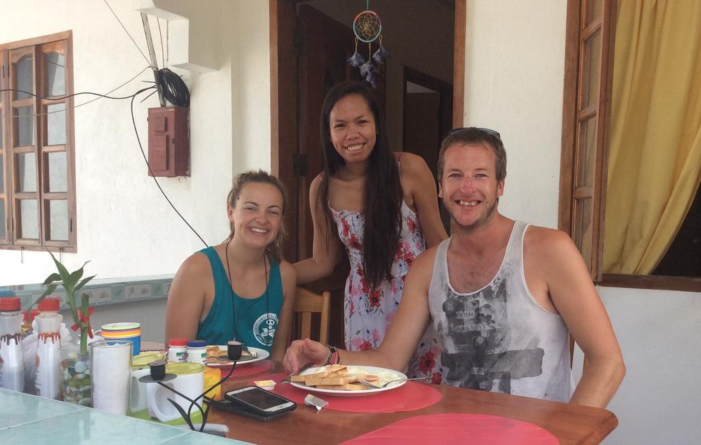 J & C Guesthouse Moalboal Luaran gambar