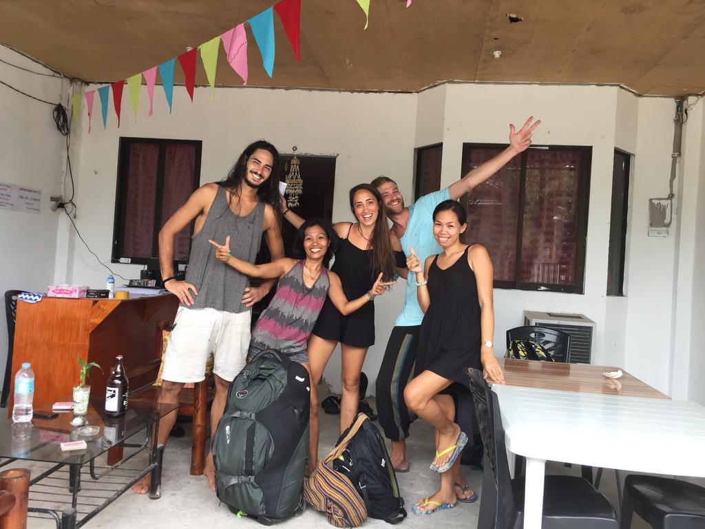 J & C Guesthouse Moalboal Luaran gambar