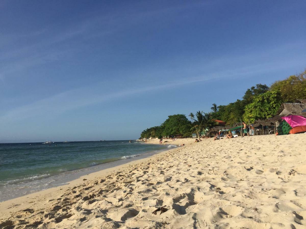 J & C Guesthouse Moalboal Luaran gambar