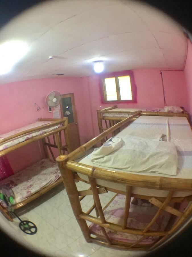 J & C Guesthouse Moalboal Luaran gambar