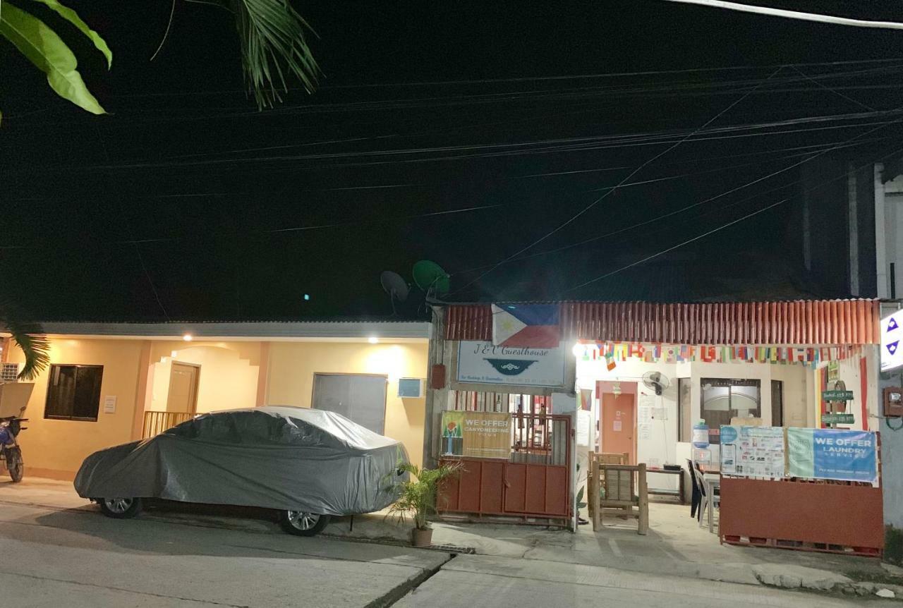 J & C Guesthouse Moalboal Luaran gambar