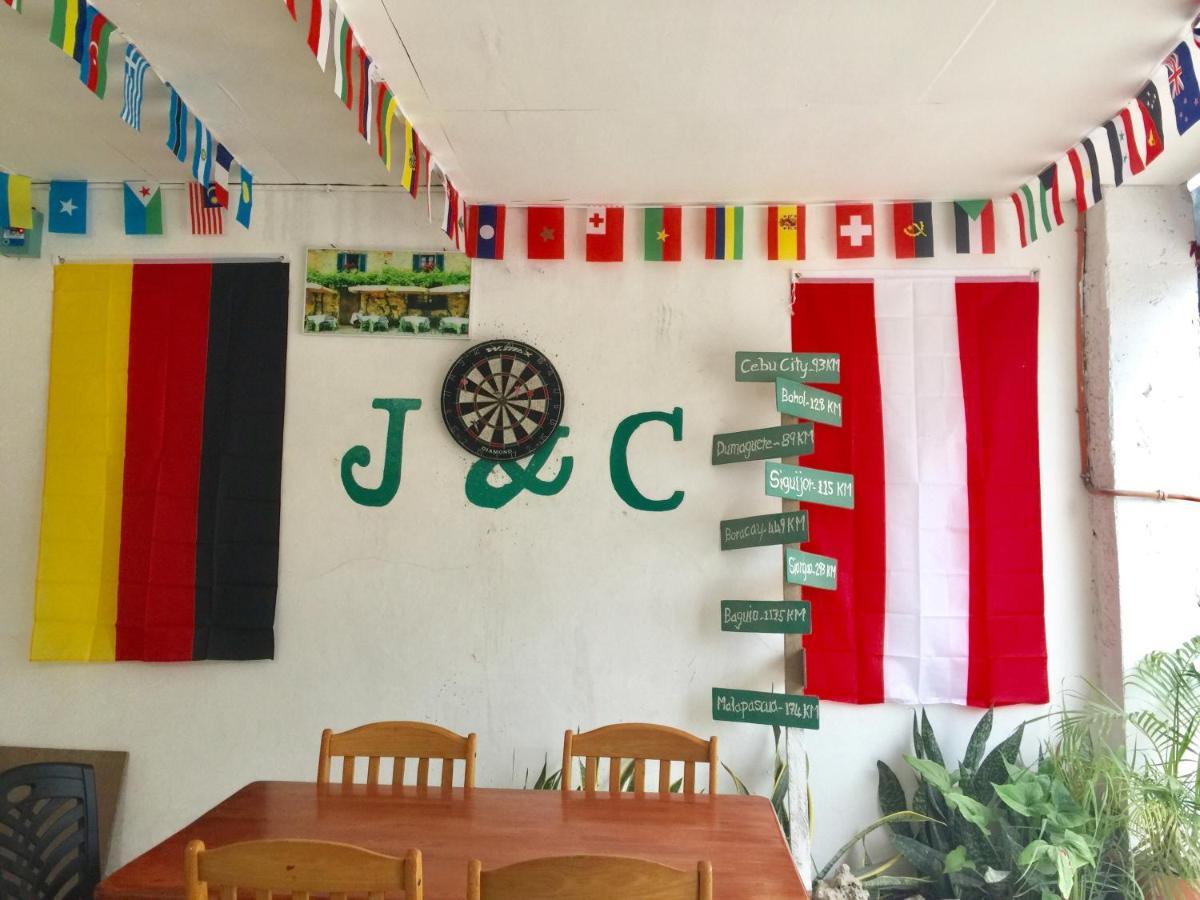 J & C Guesthouse Moalboal Luaran gambar