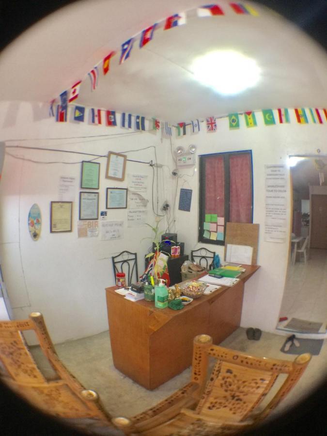 J & C Guesthouse Moalboal Luaran gambar